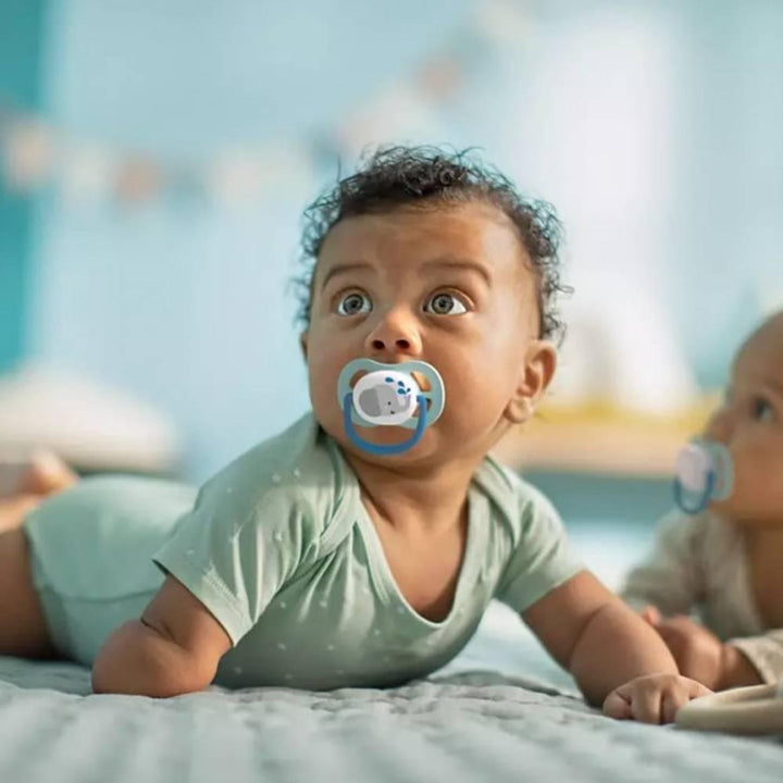 سكاتة فيلبس أفينت | Philips Avent Pacifier
لحديثي الولادة | For Newborns
من عمر 0-6 شهور | 0-6 Months
سكاتة هوائية | Airflow Pacifier
مريح وناعم | Comfortable & Soft
حلمة سيليكون | Silicone Nipple
عبوة 2 قطعة | Pack of 2 Pieces
سهل التنظيف | Easy to Clean
بلا BPA | BPA-Free
حماية من التهيج | Irritation Protection
تهوية للجلد | Skin Ventilation
آمنة للأطفال | Baby Safe
مثالية للنوم | Ideal for Sleep
نوم مريح للطفل | Comfortable Sleep for Baby
سكاتة مبتكرة | Innovative Pacifier
مناسبة للبشرة الحساسة | Suitabl