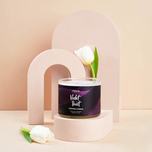 شمعة فافلين بنفسجية
شمعة عطرية فاخرة
رائحة الزهور الهادئة
شموع ديكور منزلية
Favelin candle
Violet scented candle
Luxury floral candle
Home aromatherapy